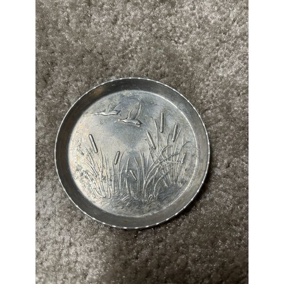 Vintage Embossed‎ Aluminum Coasters Set Of 12 With Geese & Cattails Design - Picture 3 of 3